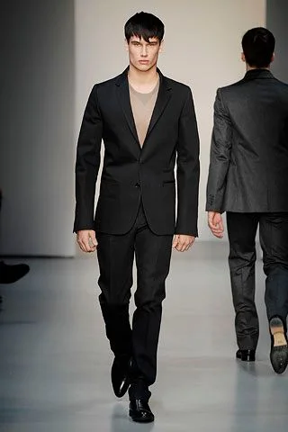 Look 16